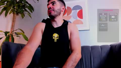 Snapshot of axelthompsom chatting on November 2025 11:33:02 AM Axel Thompsom online show from November 2025 11:33:02 AM