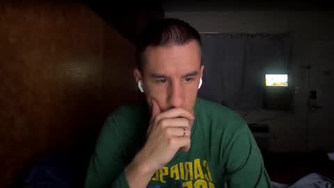 Axl online show from December 2024 10:21:01 AM