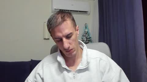 Axl online show from January 2026 02:36:02 AM