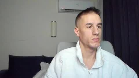 Axl online show from January 2026 02:28:02 AM