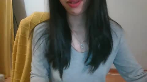 Snapshot of axuepetitt chatting on February 2026 05:47:02 AM axue online show from February 2026 05:47:02 AM