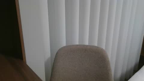 Snapshot of axuepetitt chatting on April 2026 11:57:02 PM axue online show from April 2026 11:57:02 PM