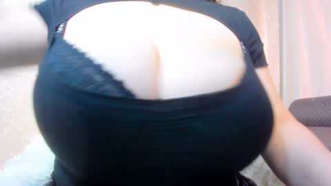 Snapshot of aya_moon chatting on February 2025 04:26:02 AM Aya Moon online show from February 2025 04:26:02 AM
