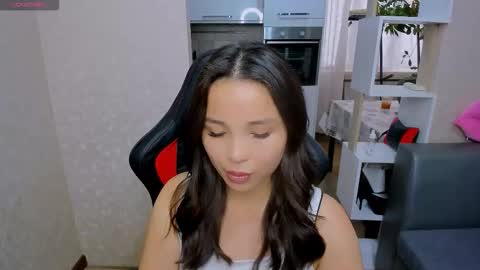 Snapshot of aya_moon chatting on September 2025 05:09:01 AM Aya Moon online show from September 2025 05:09:01 AM