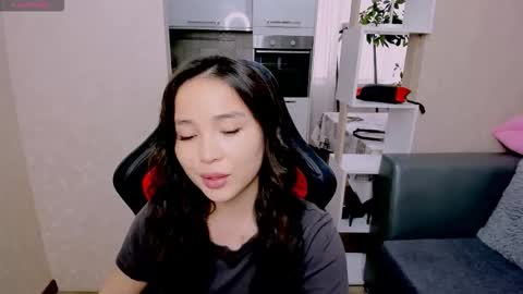 Snapshot of aya_moon chatting on October 2025 04:22:01 AM Aya Moon online show from October 2025 04:22:01 AM