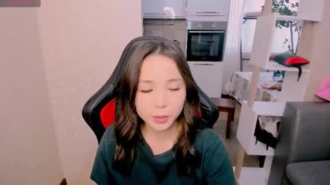Snapshot of aya_moon chatting on October 2025 05:18:02 AM Aya Moon online show from October 2025 05:18:02 AM