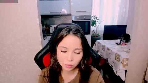 Snapshot of aya_moon chatting on October 2025 05:22:01 AM Aya Moon online show from October 2025 05:22:01 AM