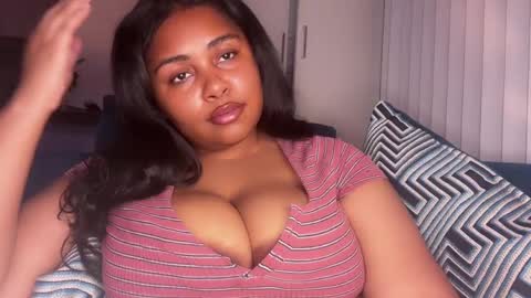 Snapshot of ayacolada chatting on December 2024 07:44:01 AM Aya online show from December 2024 07:44:01 AM