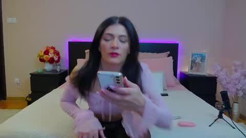 Ayanna online show from December 2025 10:18:02 PM