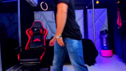 Ayden Miller online show from February 2025 01:35:02 PM