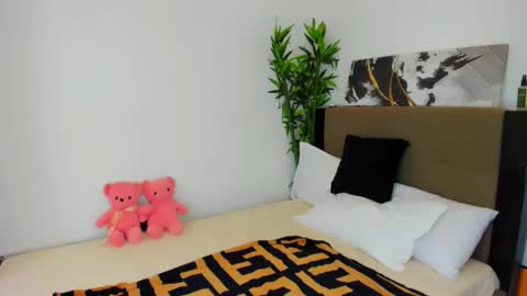 AYESHA online show from March 2026 01:27:02 PM