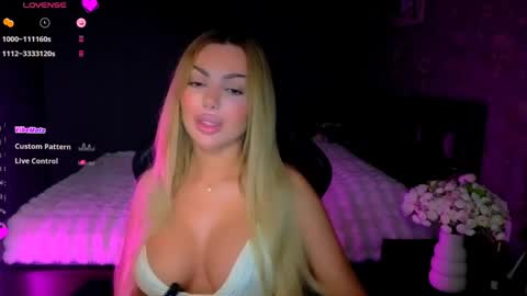  Ayla Demir  online show from April 2026 09:08:02 PM