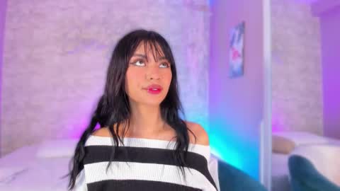 Snapshot of ayla_lux chatting on December 2025 04:08:01 AM Ayla online show from December 2025 04:08:01 AM