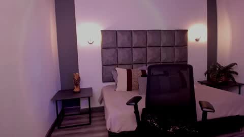 Ayleen online show from January 2025 03:42:02 PM