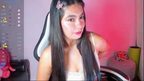 Snapshot of aylenmiller_ chatting on March 2026 01:55:02 AM Aylen online show from March 2026 01:55:02 AM
