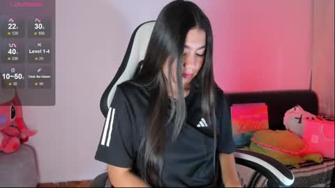Snapshot of aylenmiller_ chatting on May 2026 12:49:01 AM Aylen online show from May 2026 12:49:01 AM