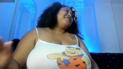 Ayliinn  online show from April 2026 06:19:01 AM