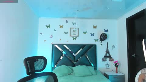 Aylin online show from February 2025 10:15:02 PM