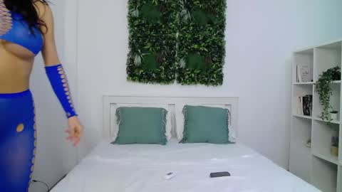 Snapshot of aylin_ross chatting on January 2025 01:09:01 PM Aylin Ross online show from January 2025 01:09:01 PM