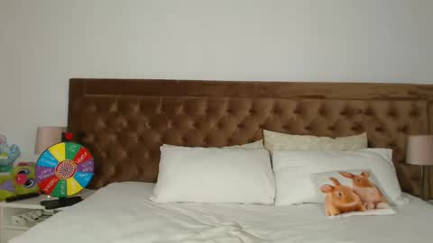 Snapshot of aylinhoney chatting on January 2025 04:50:02 AM Aylin online show from January 2025 04:50:02 AM