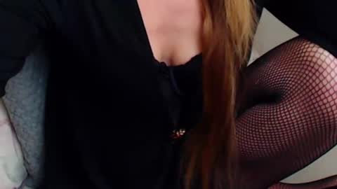 Snapshot of aylynrichard chatting on March 2026 10:40:01 PM aylynrichard online show from March 2026 10:40:01 PM