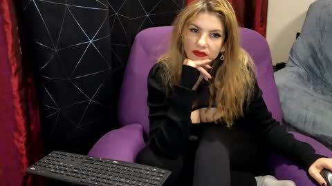 Dominatrix Queen online show from February 2025 07:53:01 PM