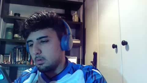 Snapshot of aymimadrdelbich0 chatting on March 2025 02:51:02 AM ApoloArt online show from March 2025 02:51:02 AM