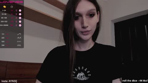 Snapshot of ayn3q chatting on December 2024 12:05:01 PM AYNEK fansly online show from December 2024 12:05:01 PM