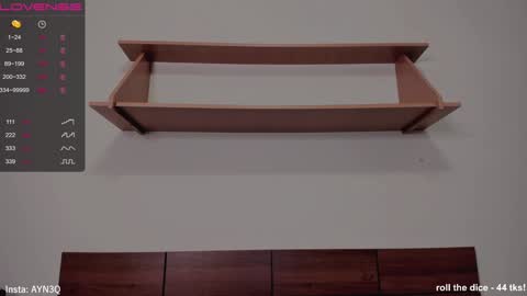 Snapshot of ayn3q chatting on December 2024 08:18:02 PM AYNEK fansly online show from December 2024 08:18:02 PM