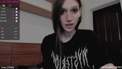 Snapshot of ayn3q chatting on December 2024 04:30:02 AM AYNEK fansly online show from December 2024 04:30:02 AM