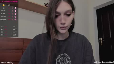 Snapshot of ayn3q chatting on January 2025 08:35:02 AM AYNEK fansly online show from January 2025 08:35:02 AM