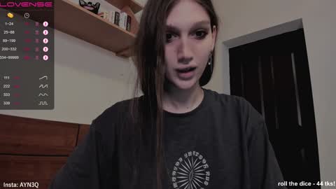 Snapshot of ayn3q chatting on January 2025 11:40:02 AM AYNEK fansly online show from January 2025 11:40:02 AM