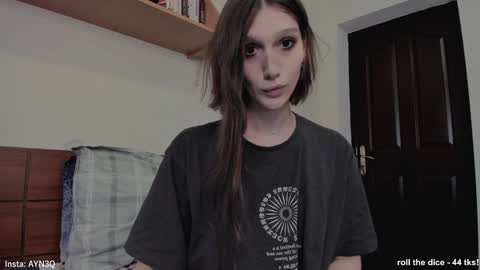 Snapshot of ayn3q chatting on February 2025 08:02:02 AM AYNEK fansly online show from February 2025 08:02:02 AM