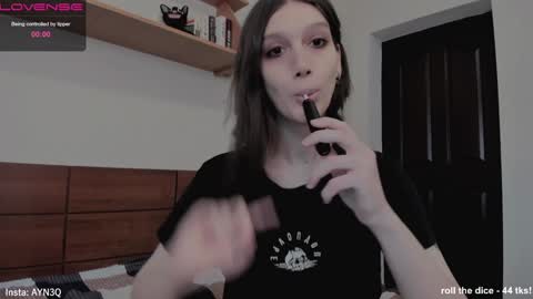 Snapshot of ayn3q chatting on February 2025 09:35:02 AM AYNEK fansly online show from February 2025 09:35:02 AM