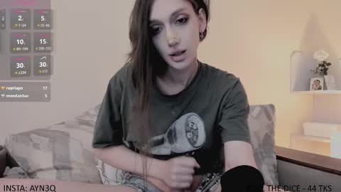 Snapshot of ayn3q chatting on September 2025 12:32:01 AM AYNEK fansly online show from September 2025 12:32:01 AM