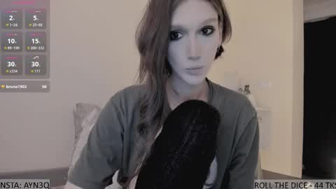 Snapshot of ayn3q chatting on October 2025 01:20:02 AM AYNEK fansly online show from October 2025 01:20:02 AM