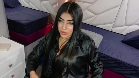 Snapshot of aysel_27 chatting on November 2025 09:48:01 PM Aysel online show from November 2025 09:48:01 PM
