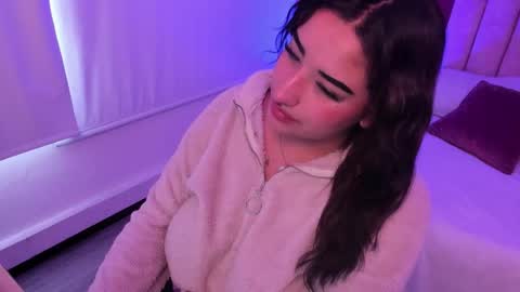 azaleaa__ online show from March 2026 07:20:02 PM