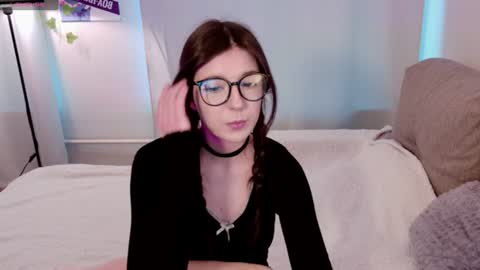 Snapshot of azaliya_haze chatting on June 2026 04:41:01 PM Azaliya online show from June 2026 04:41:01 PM