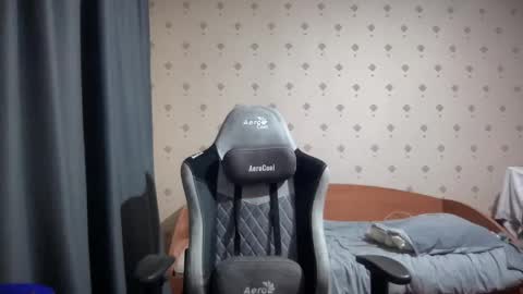 azazelmax online show from December 2024 04:17:01 PM