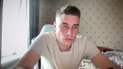 azazelmax online show from October 2025 11:43:01 AM