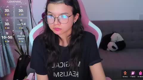 Snapshot of azu_chan chatting on March 2026 12:17:02 AM Azu online show from March 2026 12:17:02 AM