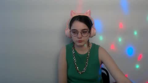 azumi_chan_ online show from February 2026 11:54:02 AM