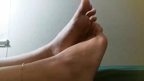 Snapshot of azuregoddess chatting on May 2026 03:35:01 AM azuregoddess online show from May 2026 03:35:01 AM