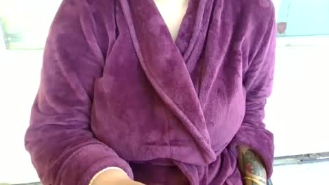Snapshot of azuregoddess chatting on May 2026 03:19:02 PM azuregoddess online show from May 2026 03:19:02 PM
