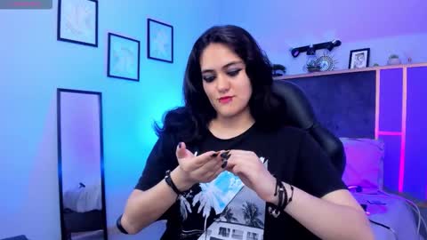 Azurra  online show from November 2025 09:14:02 PM