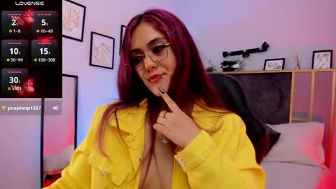 Azurra  online show from May 2026 10:28:01 PM