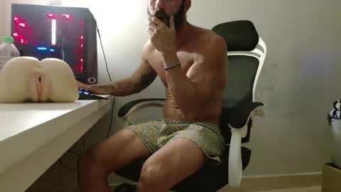 Snapshot of b0ycan chatting on May 2026 01:33:01 AM b0ycan online show from May 2026 01:33:01 AM