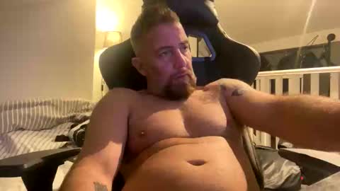 Snapshot of b4dafall44 chatting on October 2025 10:44:02 PM b4dafall44 online show from October 2025 10:44:02 PM