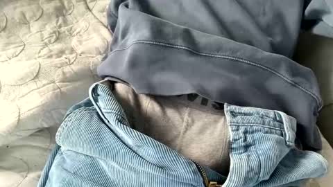 Snapshot of b6662050 chatting on April 2026 04:12:02 PM b6662050 online show from April 2026 04:12:02 PM